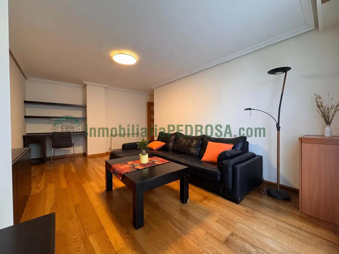 Exterior view of Flat for sale in Pontevedra Capital   with Heating, Terrace and Storage room