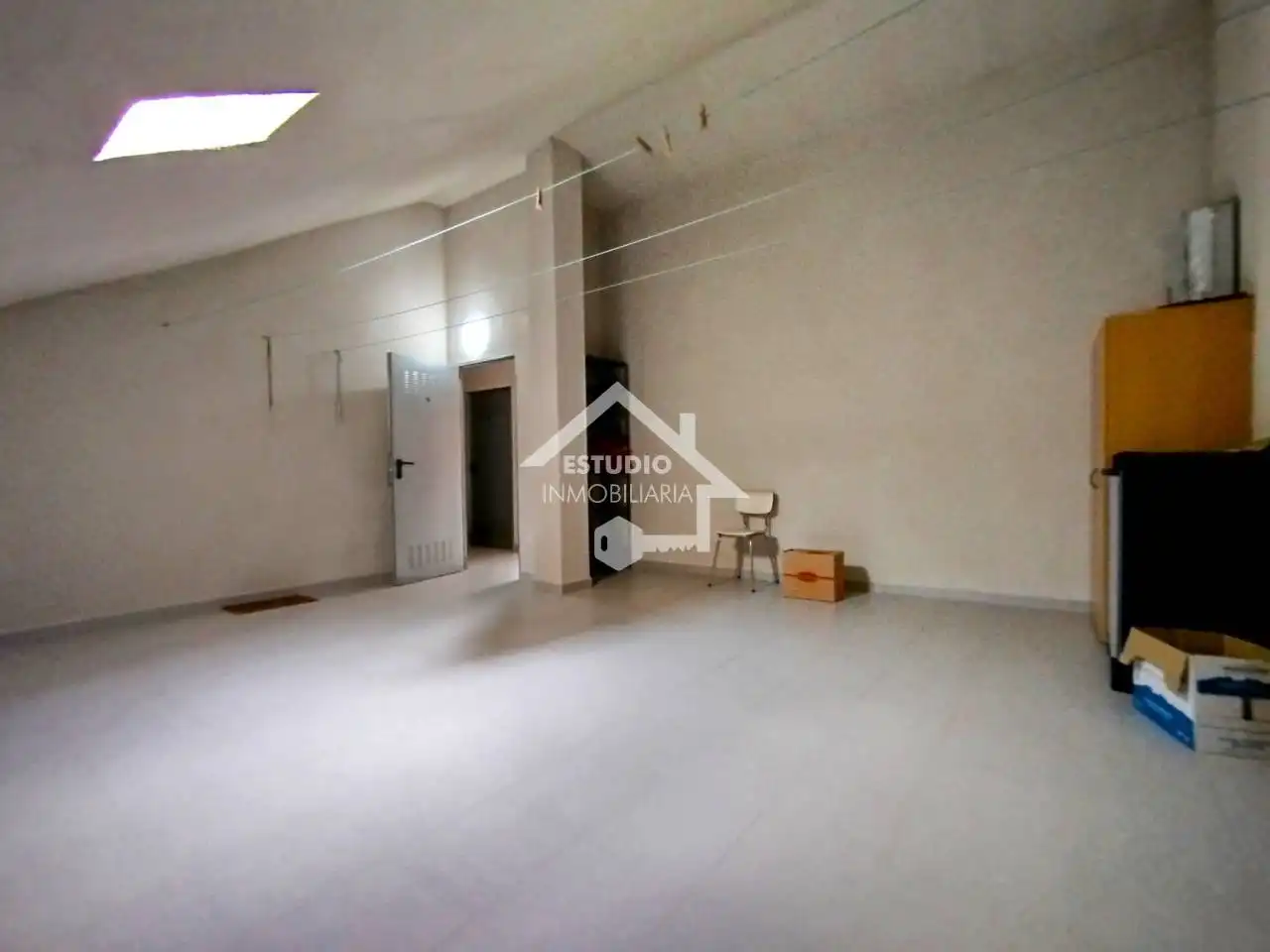 Wohnung zum Verkauf in Oyón-Oion mit Heizung, Abstellraum und Balkon