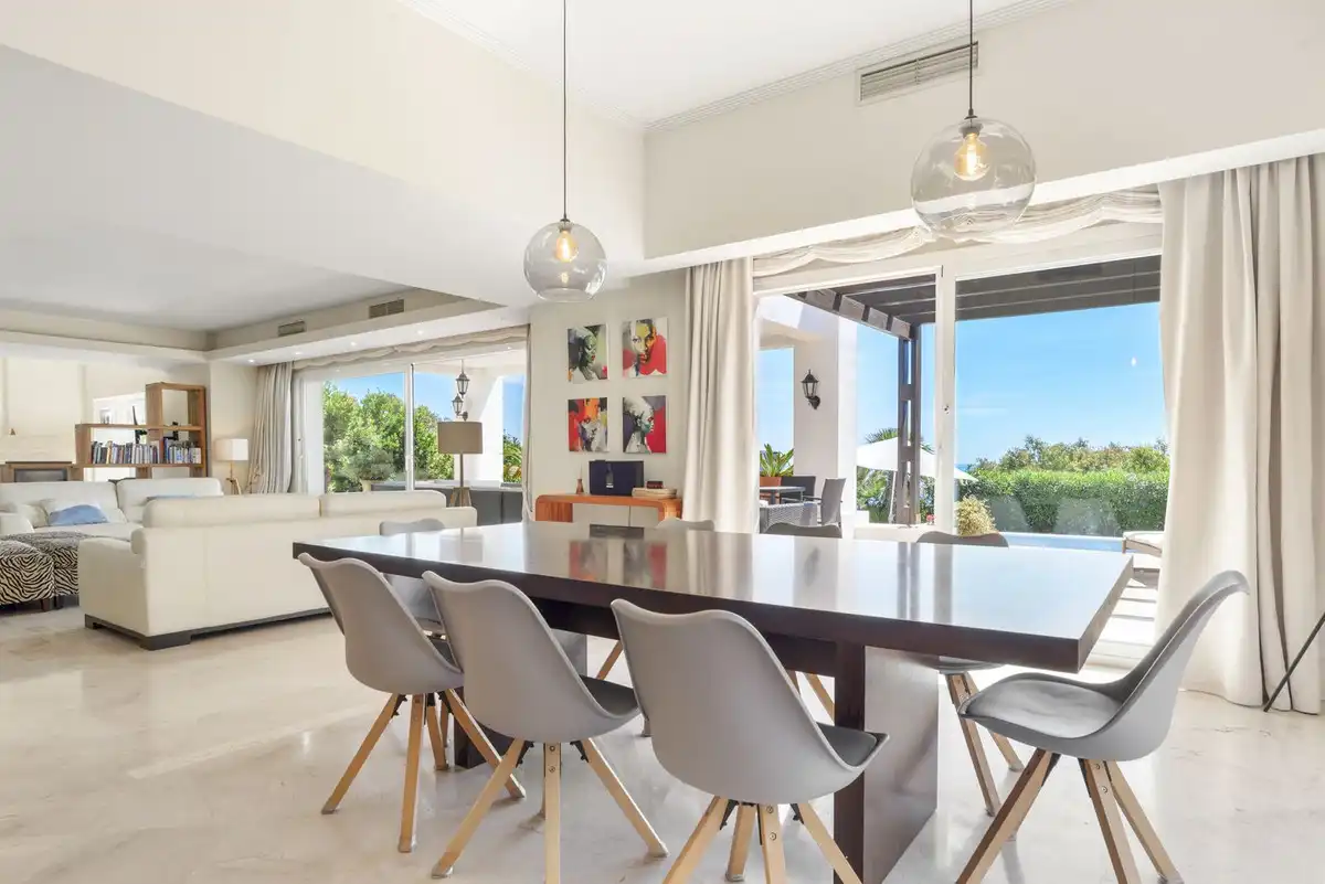 Comedor de Casa o chalet en venta en Manilva con Aire acondicionado, Jardín privado y Terraza