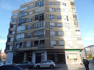 Local comercial en venda a Calle Alcalde Miguel Castaño 60 24005 Leon