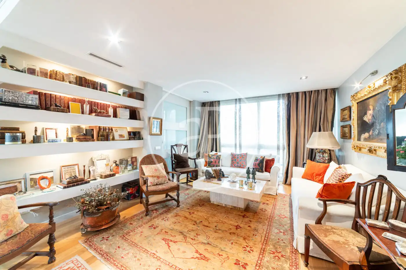 Sala de estar de Dúplex en venta en Madrid con Aire acondicionado, Calefacción y Jardín privado