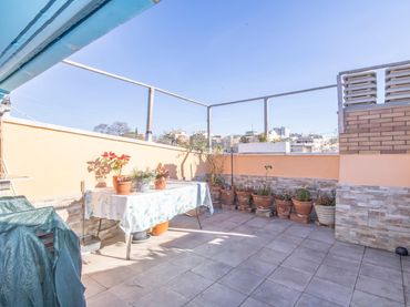 Attique avec balcon à vendre à Avenida MADRID, DE
