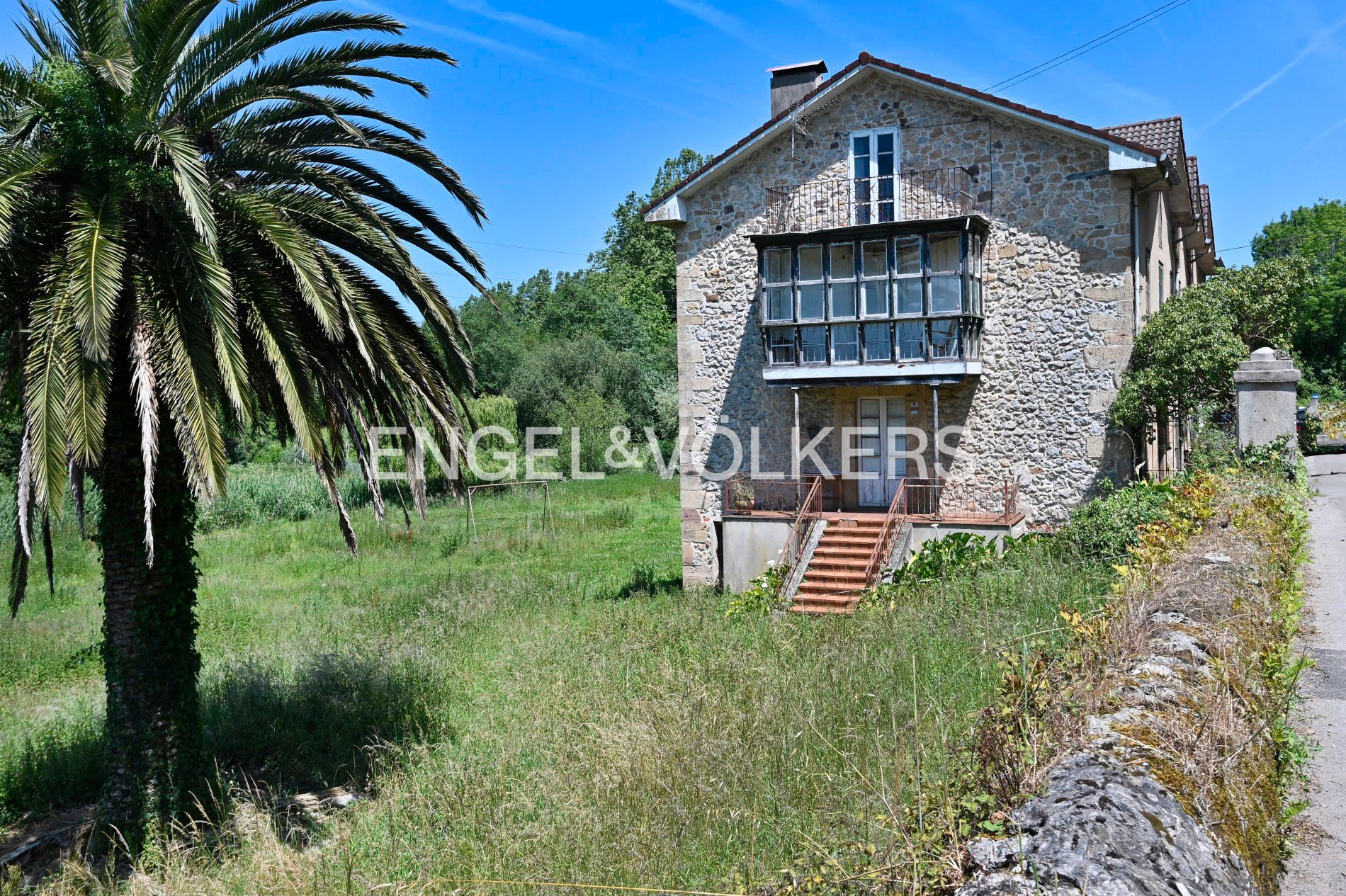 Exterior view of House or chalet for sale in Villaescusa (Cantabria)  with Air Conditioner, Heating and Private garden