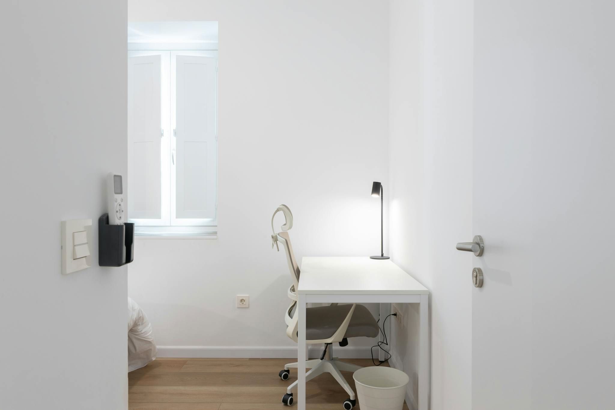 Bedroom of Flat to share in  Valencia Capital  with Air Conditioner, Heating and Furnished