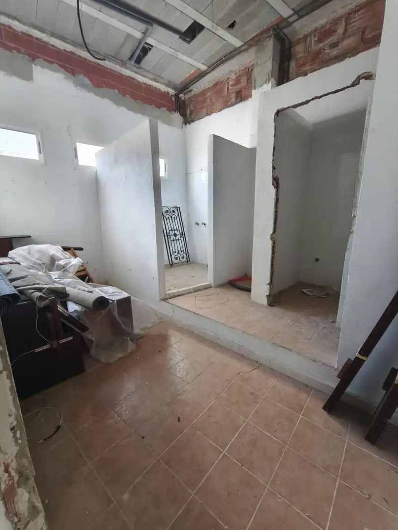 Local en venta en Villar del Arzobispo