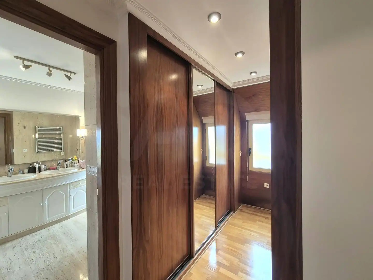 Flat for rent in Saladar