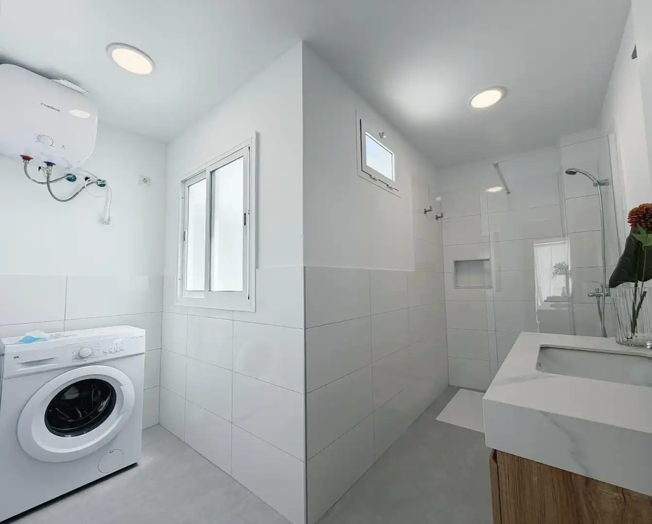 Badezimmer von Dachboden zur Miete in Burrero