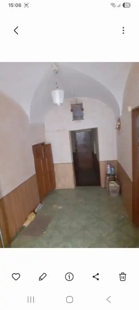 Casa adosada en venda en Madroñera