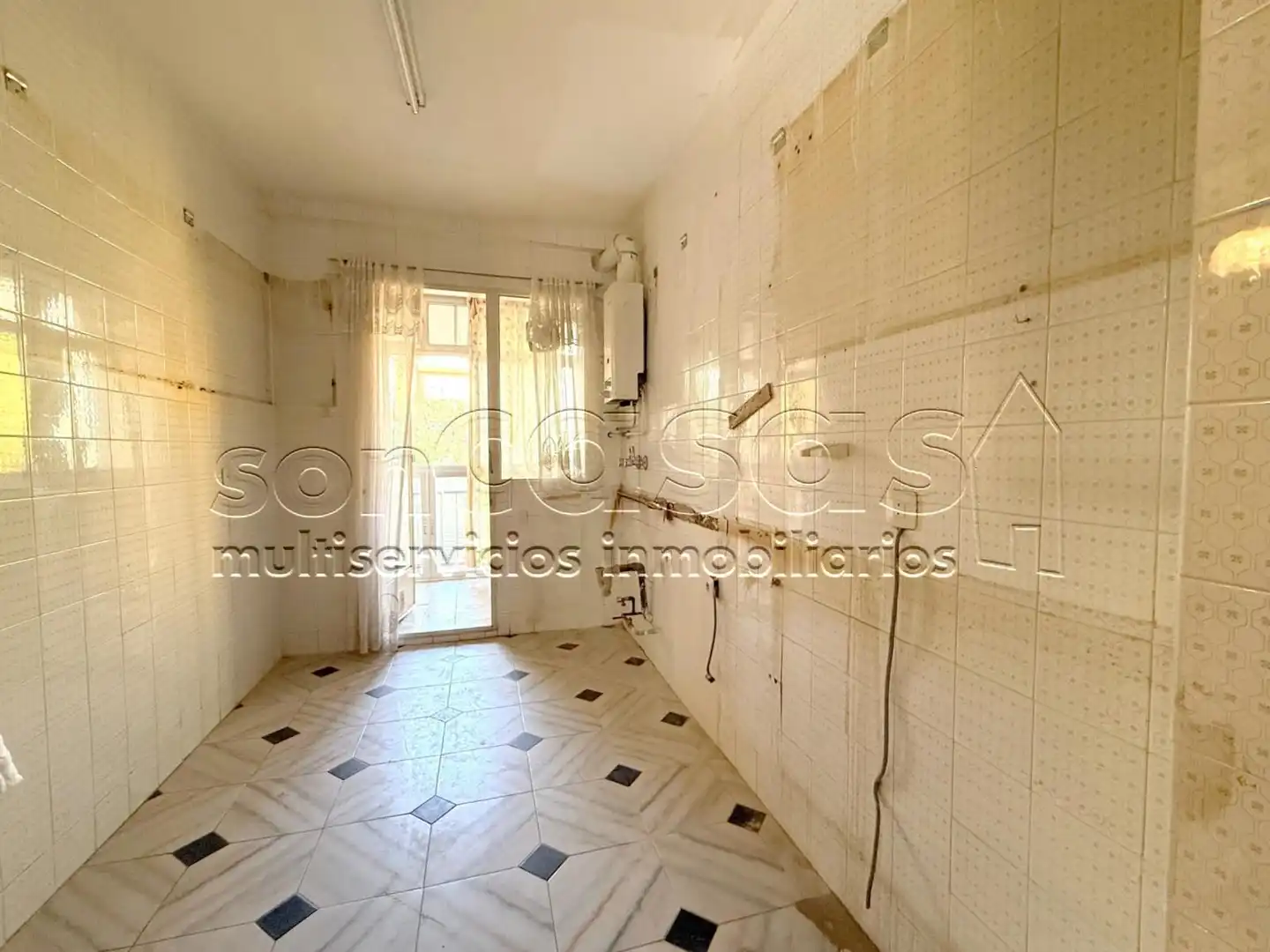 Cocina de Piso en venta en Madrid con Calefacción y Terraza