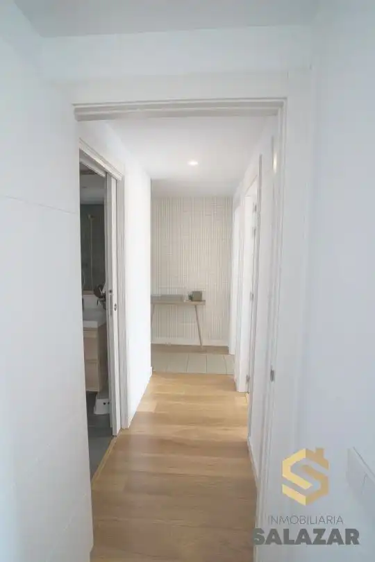 Piso de alquiler en Bilbao  con Calefacción, Terraza y Balcón