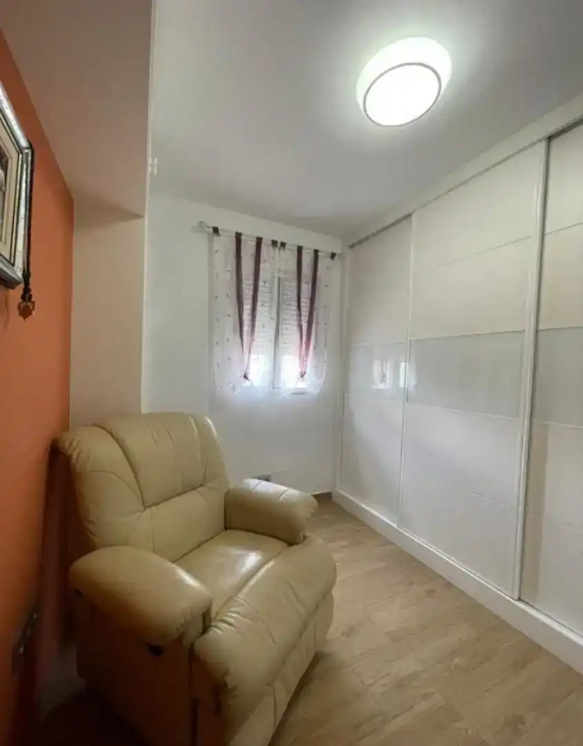 Habitación de Piso en venta en Telde con Amueblado, Horno y Lavadora