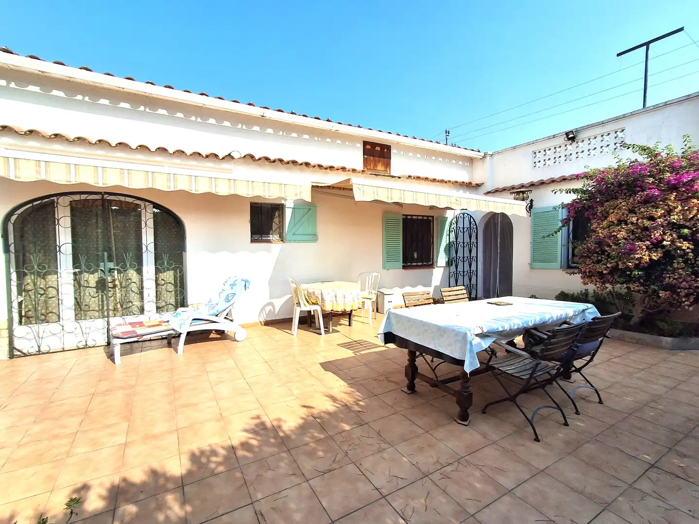 Terrassa de Casa o xalet en venda en Mont-roig del Camp amb Aire condicionat, Jardí privat i Terrassa