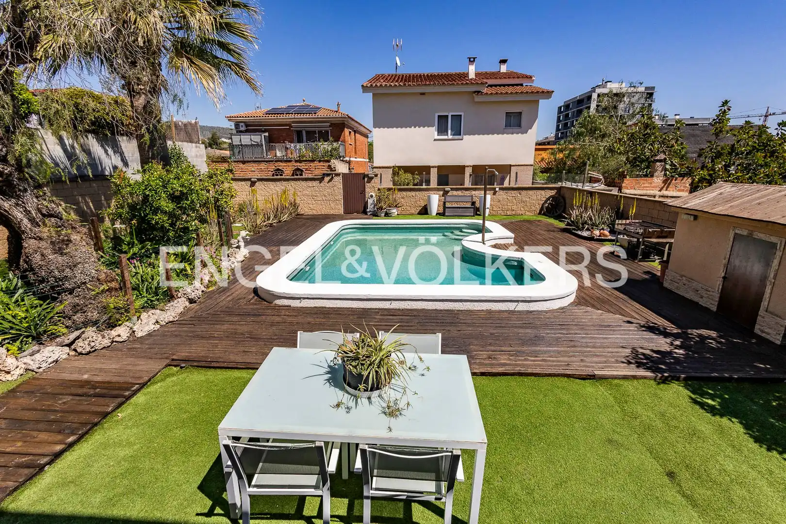 Vista exterior de Casa o chalet en venta en Viladecans con Calefacción, Jardín privado y Terraza