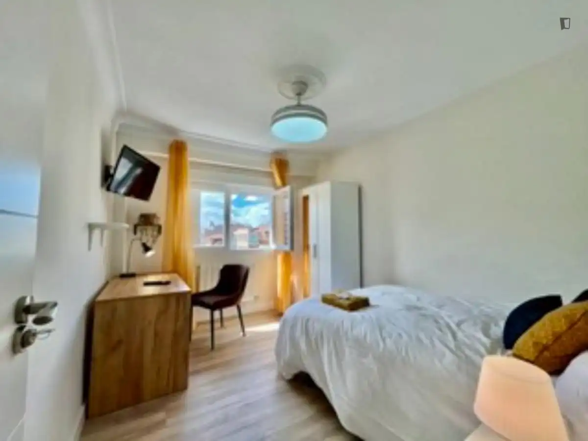 Habitación en Barrio del Ave