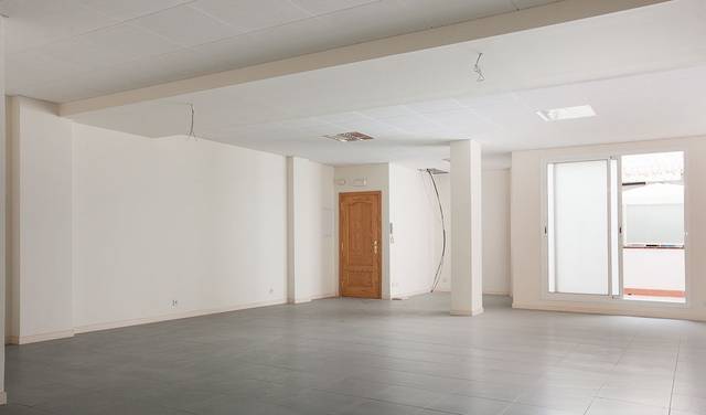 Oficina en Alquiler en  CALLE MORA D'EBRE, 65 en El Coll