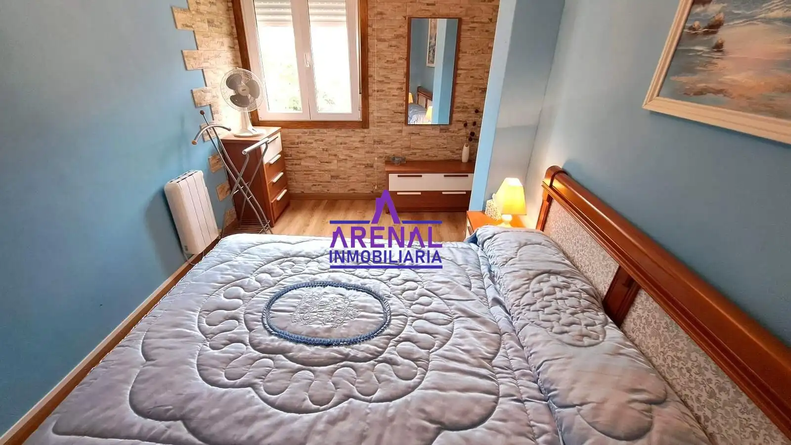 Habitación de Casa o chalet en venta en A Pobra do Caramiñal con Calefacción, Trastero y Amueblado