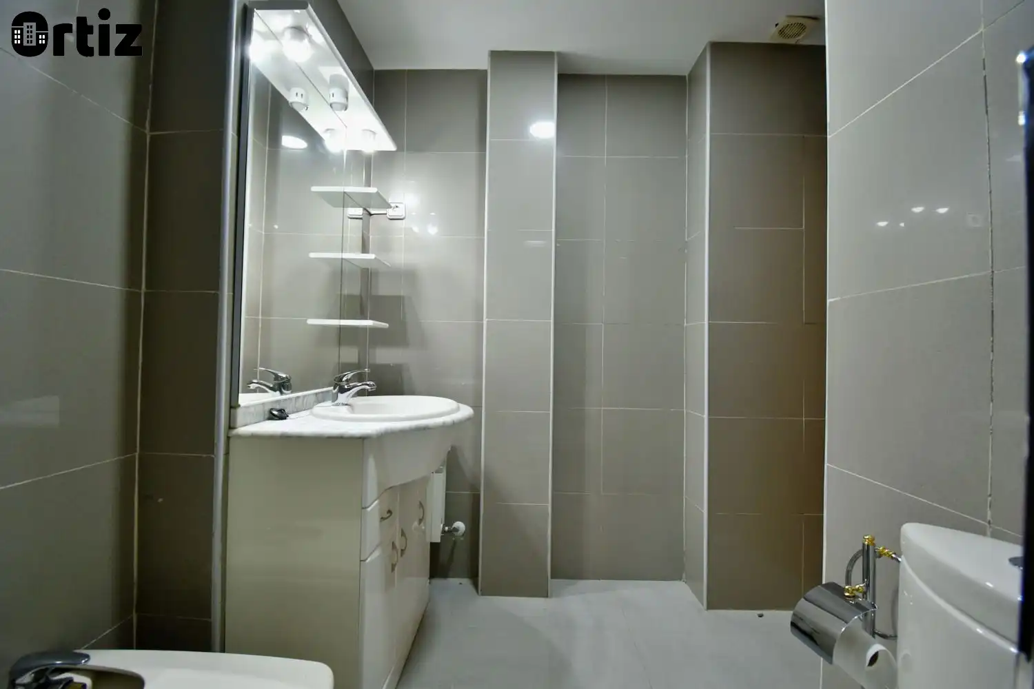 Baño de Ático en venta en Torrejón de Ardoz con Aire acondicionado, Calefacción y Terraza