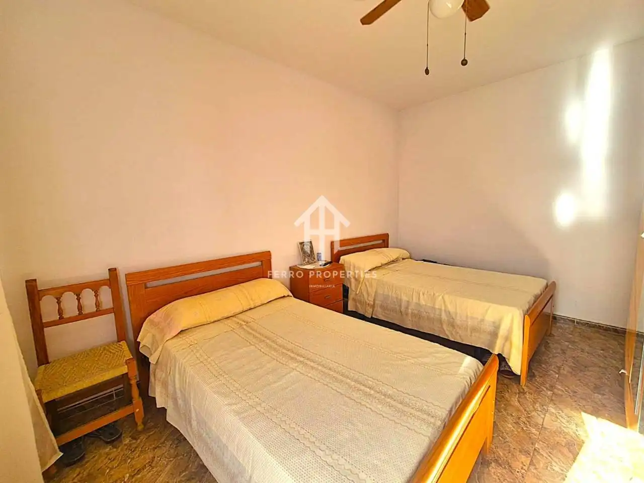 Dormitori de Casa o xalet en venda en Loja amb Terrassa i Moblat