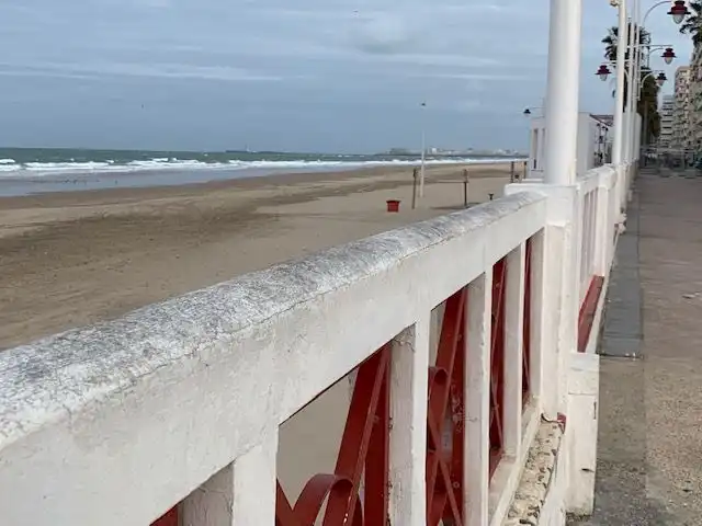 Vista exterior de Apartament de lloguer en Cádiz amb Calefacció, Terrassa i Moblat