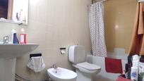 Bathroom of Apartment to rent in  Sevilla Capital