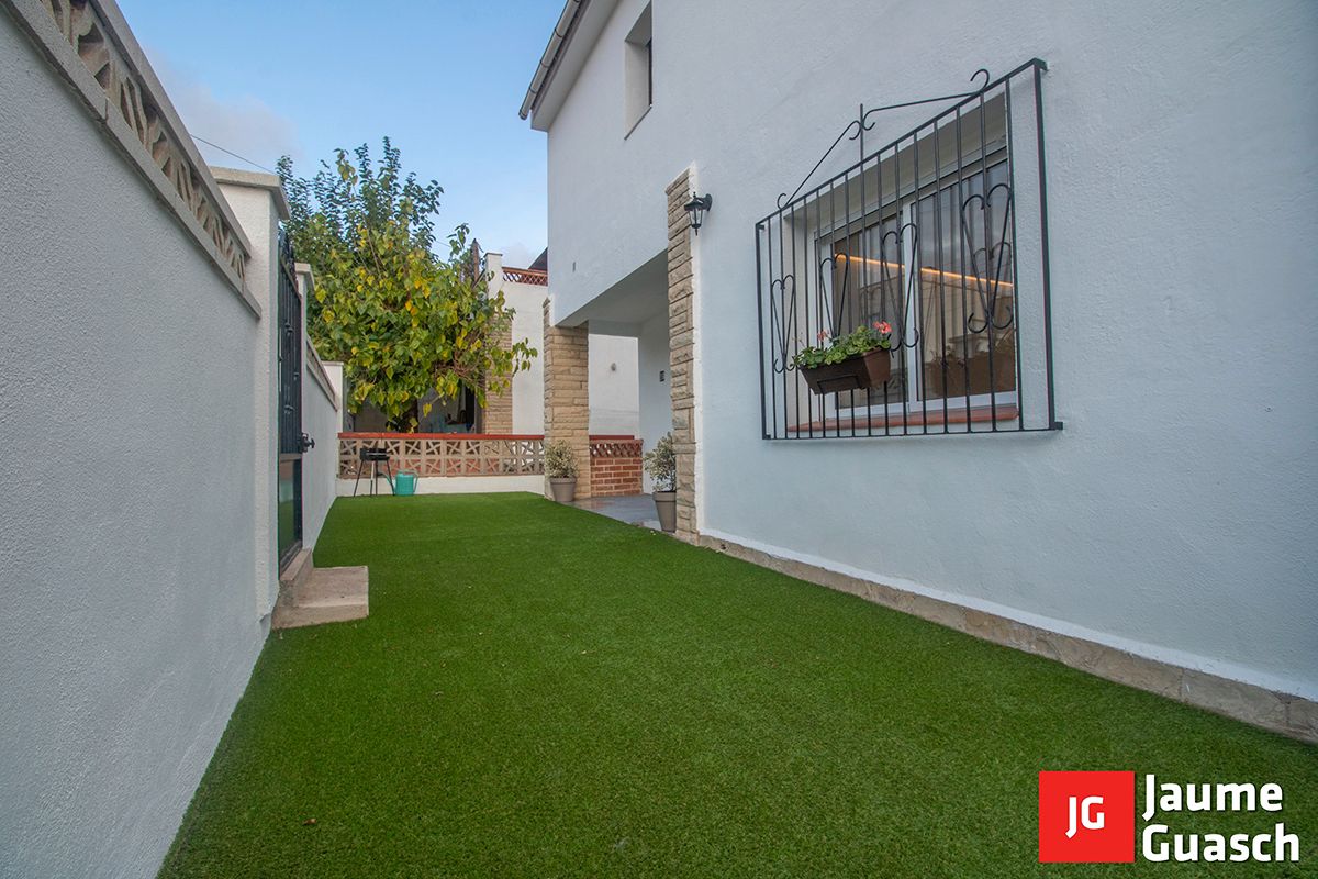 Jardí de Casa o xalet en venda en Torredembarra amb Aire condicionat, Calefacció i Jardí privat