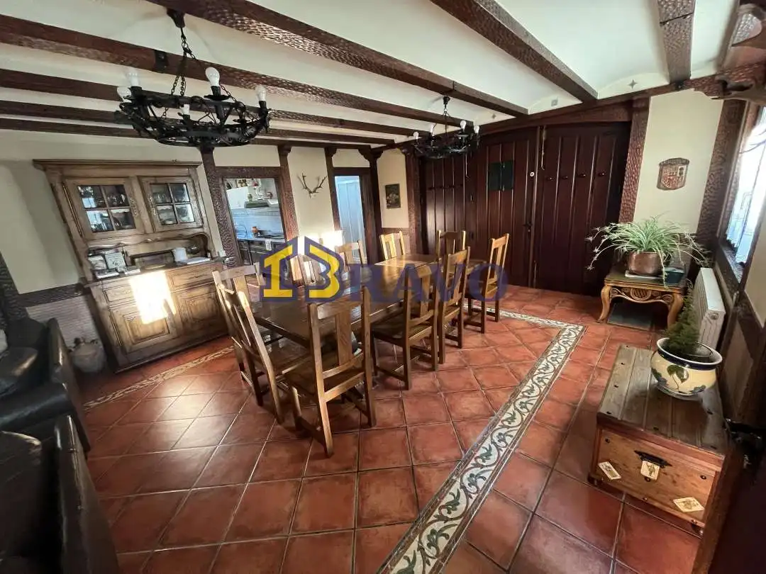 Comedor de Casa o chalet en venta en Valle de Mena con Calefacción, Jardín privado y Terraza