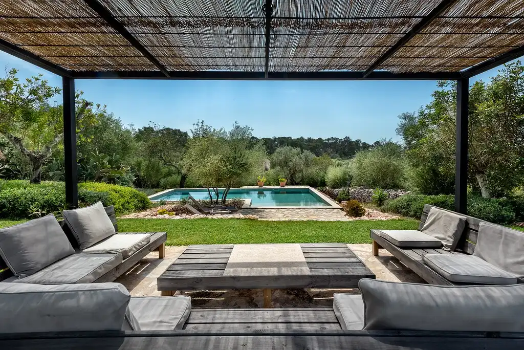 Country house with pool for sale in Sineu