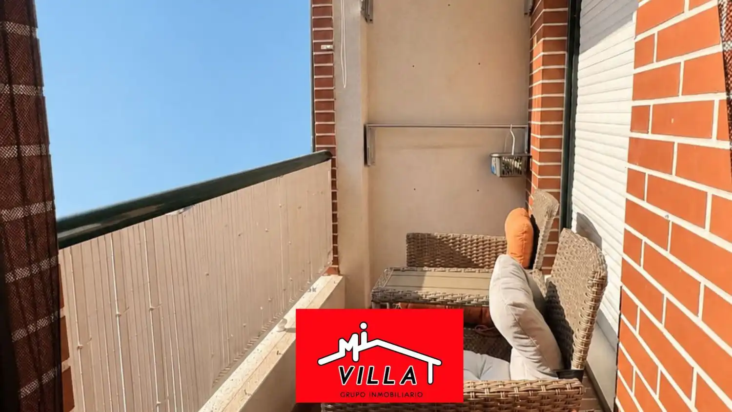 Terrassa de Pis de lloguer en Colindres amb Calefacció, Moblat i Balcó
