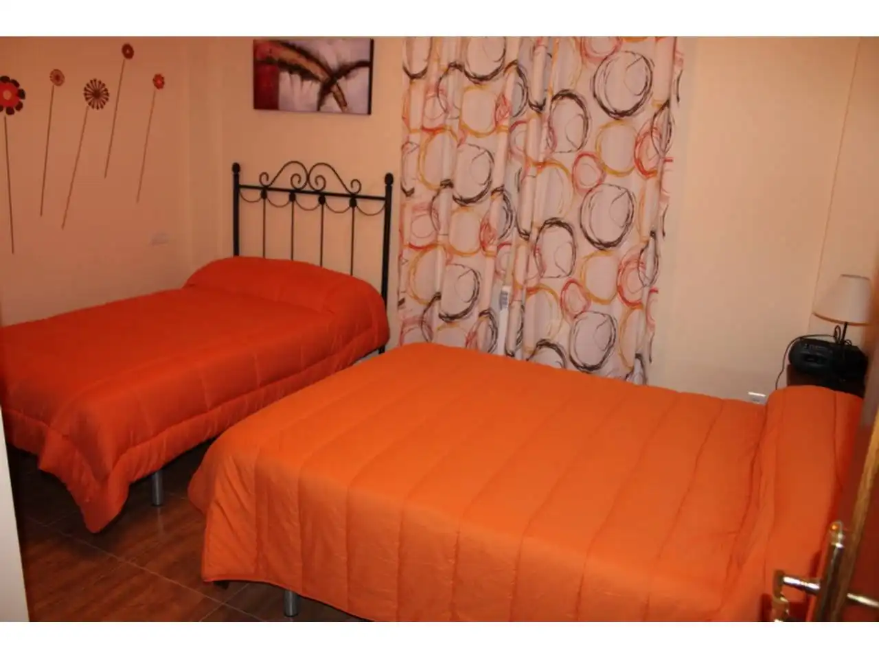 Habitación de Finca rústica de alquiler en Jete con Terraza, Piscina y Amueblado