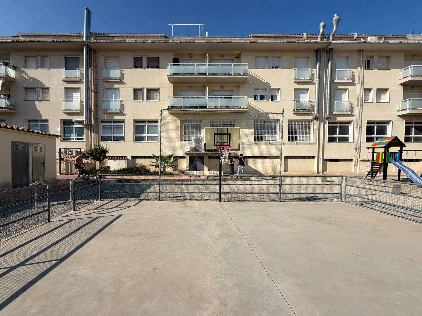 Vista exterior de Pis en venda en Sant Martí Sarroca amb Calefacció, Parquet i Terrassa