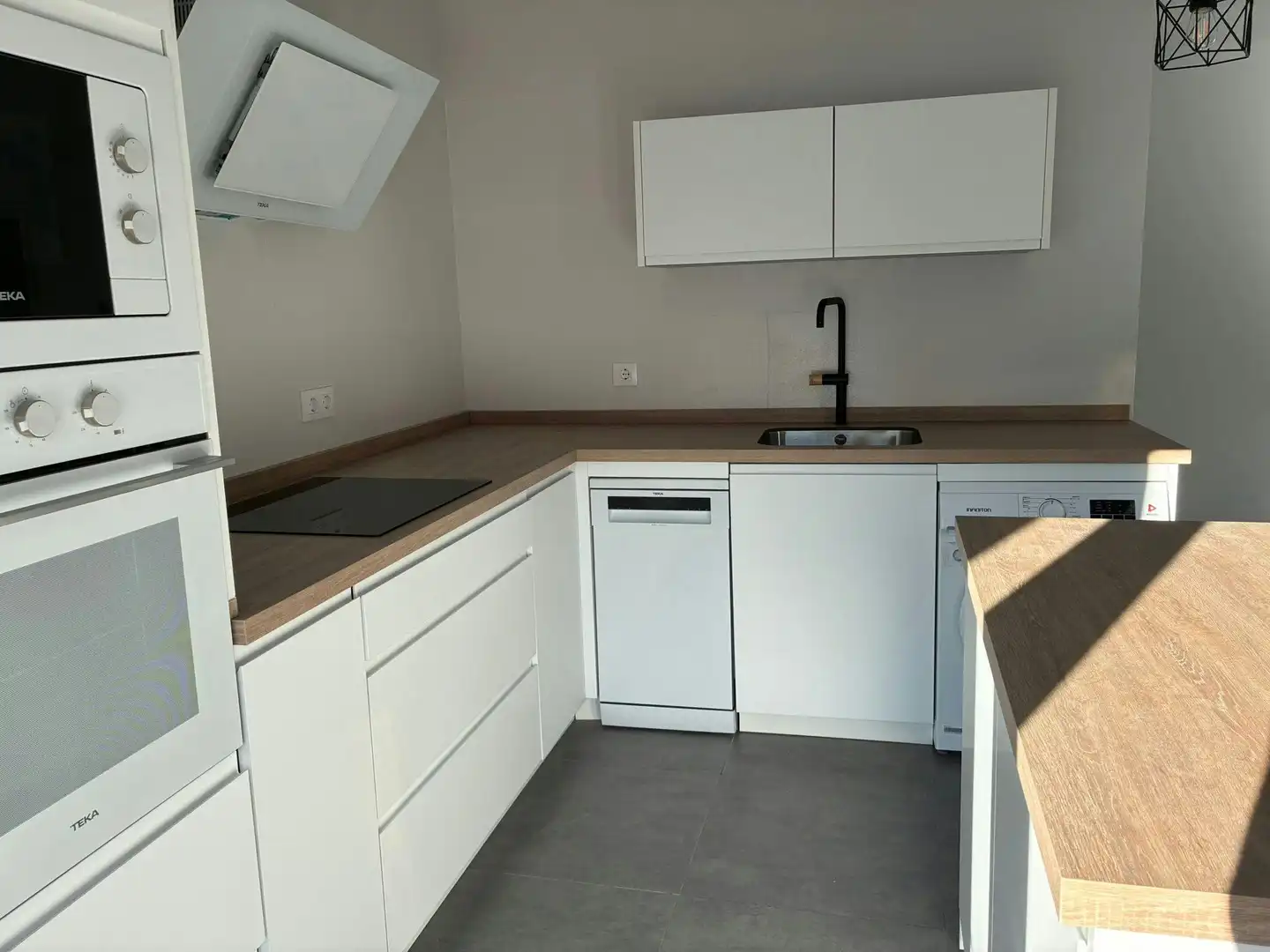 Küche von Wohnung zur Miete in Sevilla mit Klimaanlage, Heizung und Möbliert