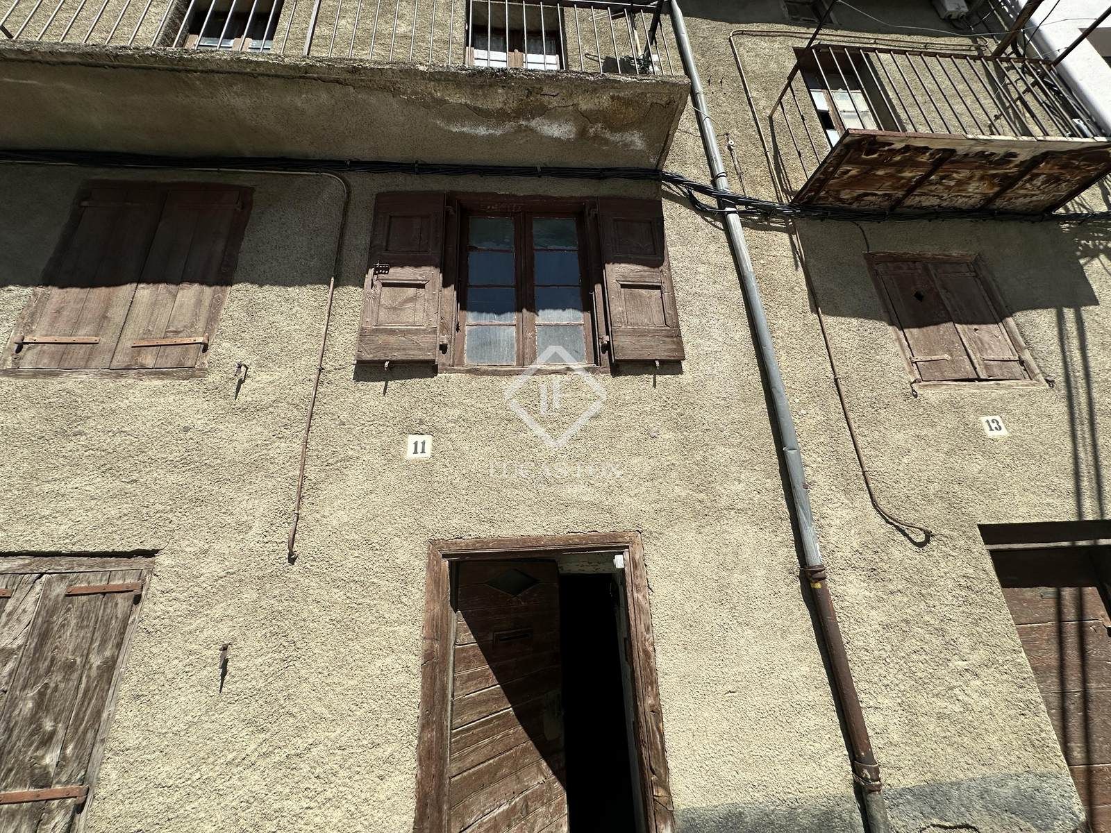 Vista exterior de Casa o xalet en venda en Llívia