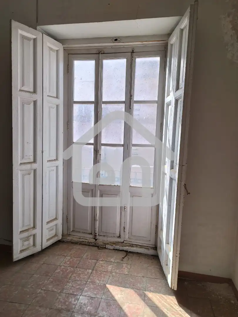 Piso en venta en Requena con Balcón