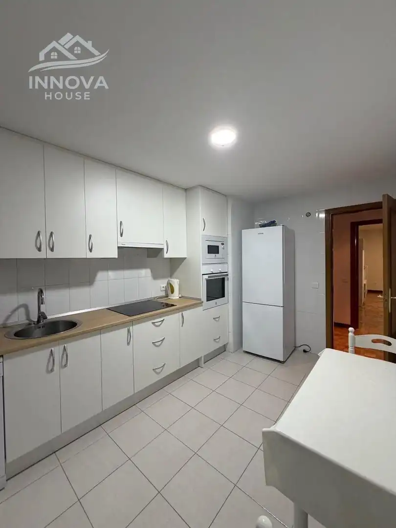 Flat for rent in Avenida Vicente Aleixandre, Sector Plaza de Toros