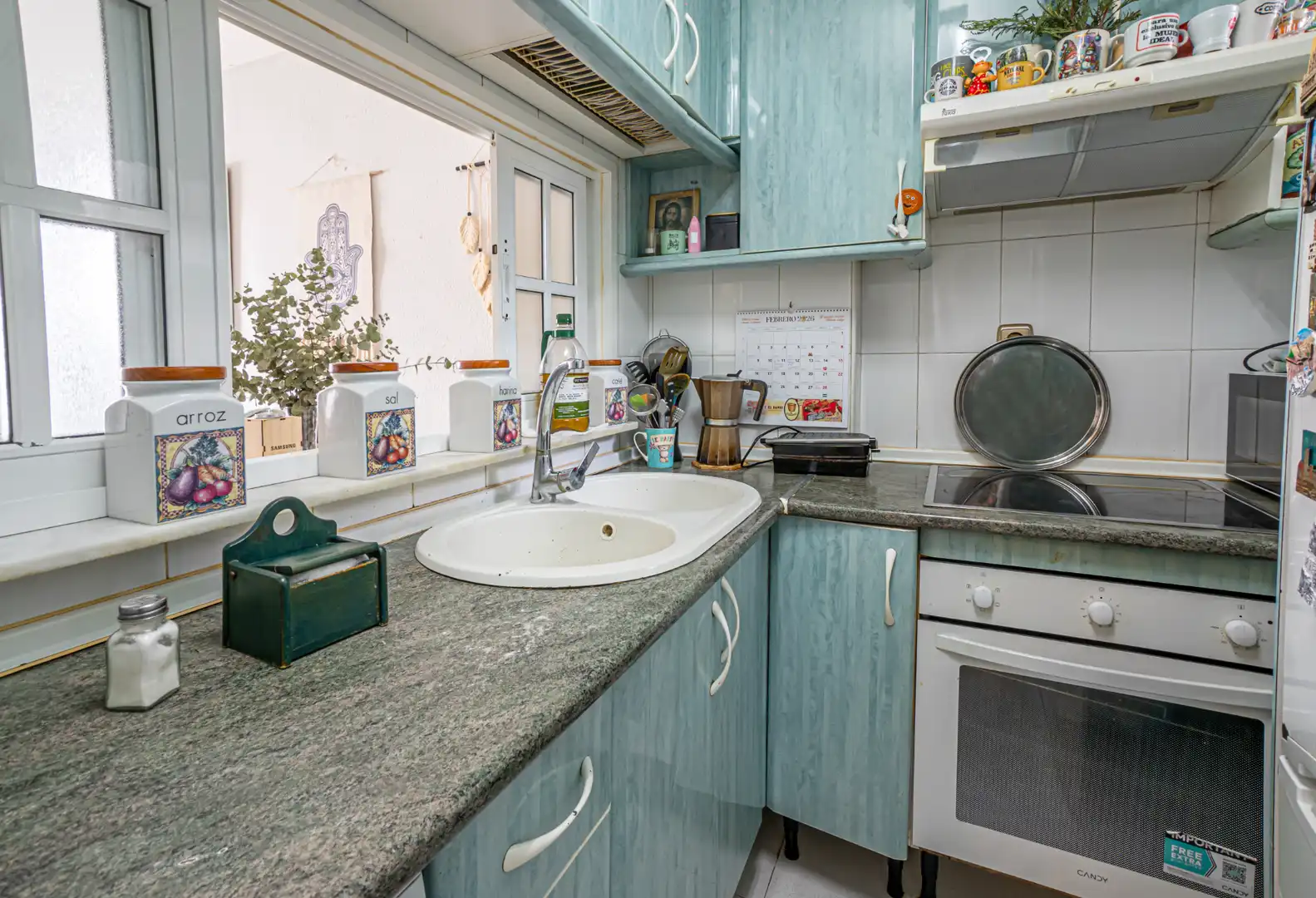 Küche von Wohnung zum Verkauf in Rincón de la Victoria mit Terrasse, Abstellraum und Gemeinschaftspool