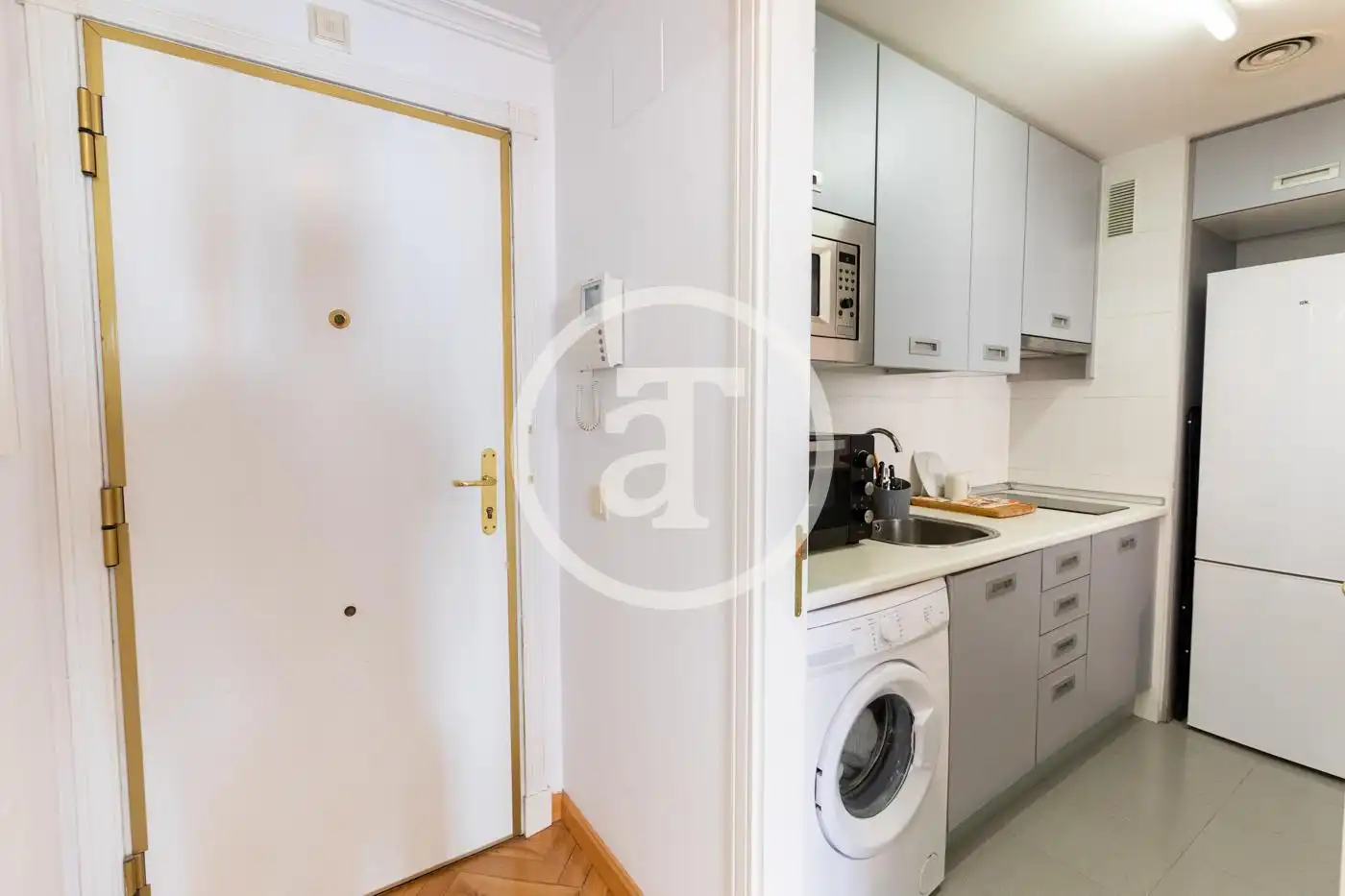 Kitchen of Flat for rent in Madrid  with Air Conditioner, Heating and Furnished