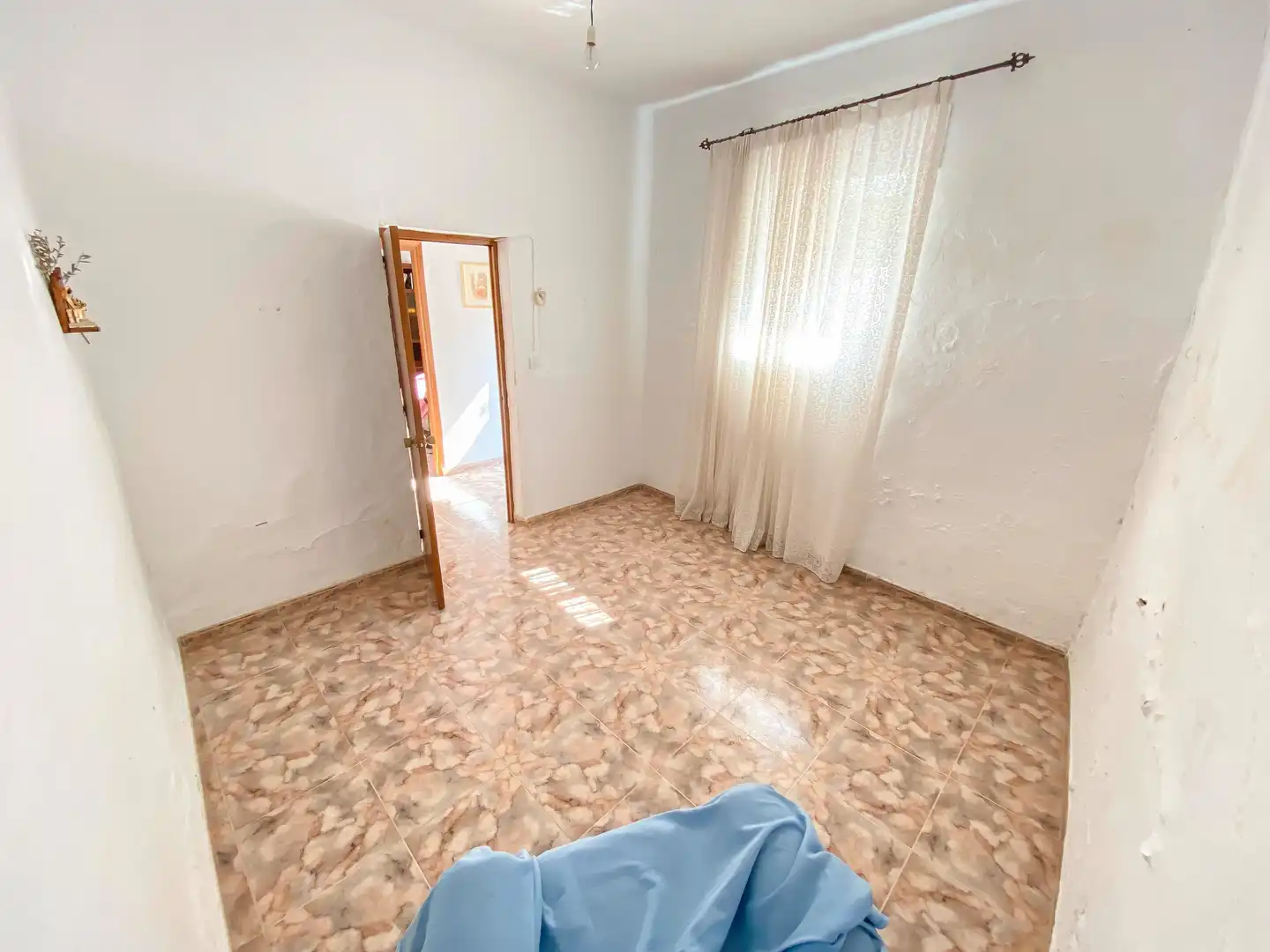 Habitación de Finca rústica en venta en Agrón con Calefacción, Terraza y Trastero