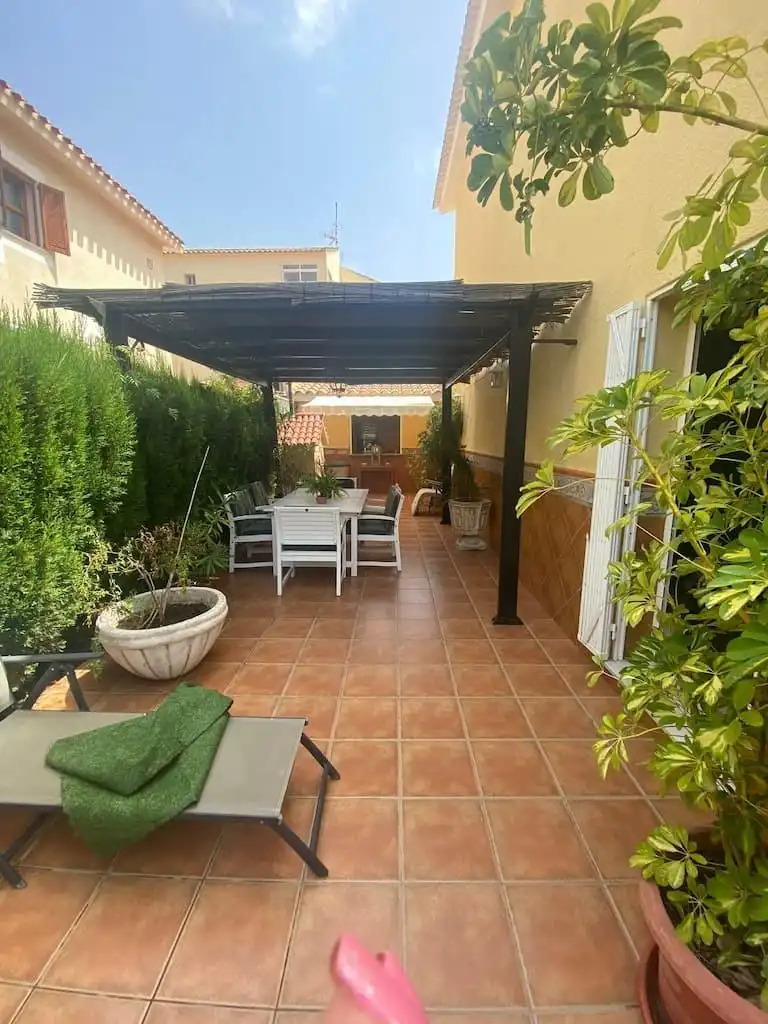 Chalet con piscina en venta en Calabardina