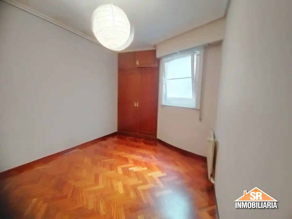 Bedroom of Apartments for rent in A Coruña Capital   with Heating, Oven and Washing machine