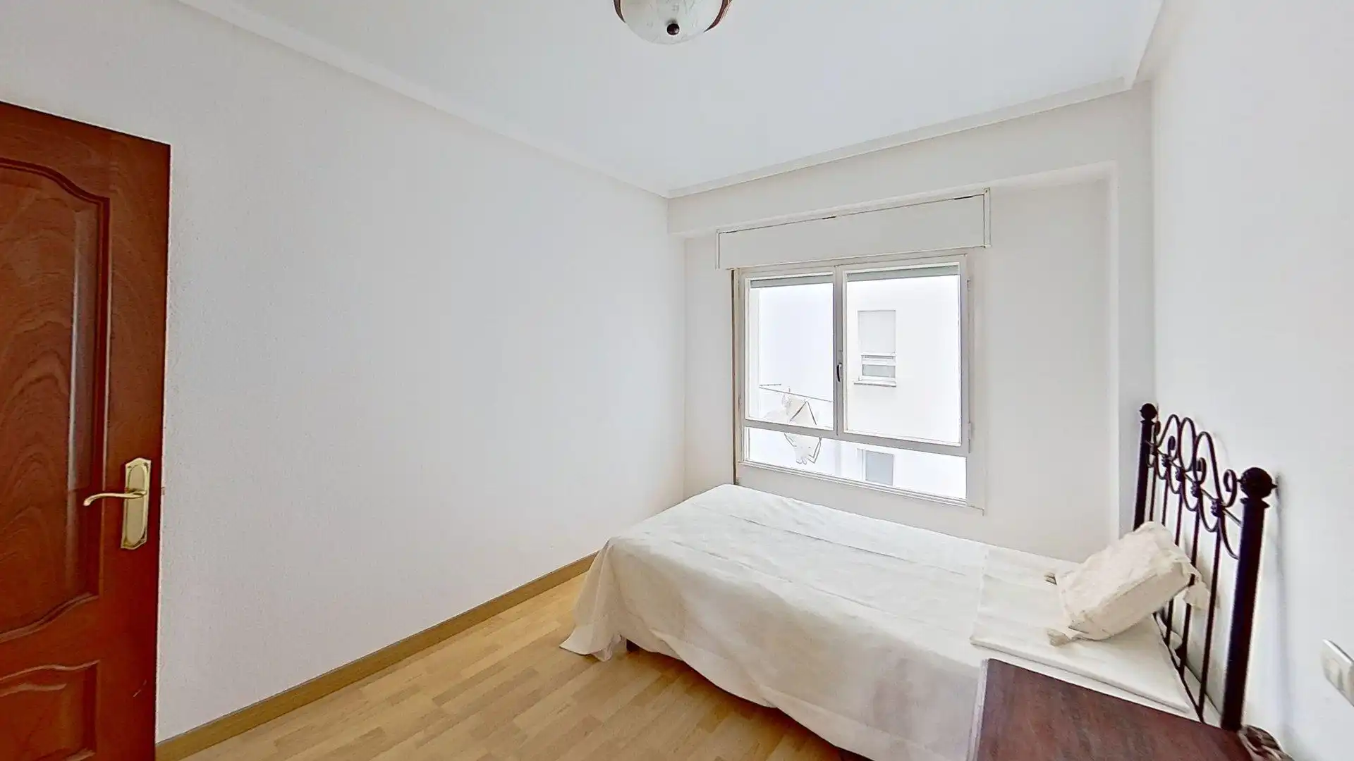 Bedroom of Flat for sale in Gijón 