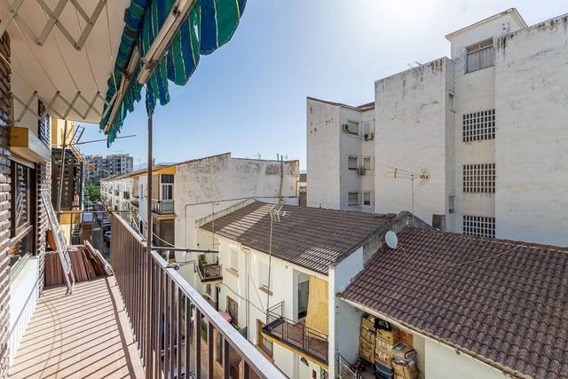 Piso en Venta en Calle GRAS Y GRANOLLERS, 16 en Angustias - Chana - Encina