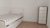 Bedroom of Flat for sale in  Barcelona Capital  with Air Conditioner