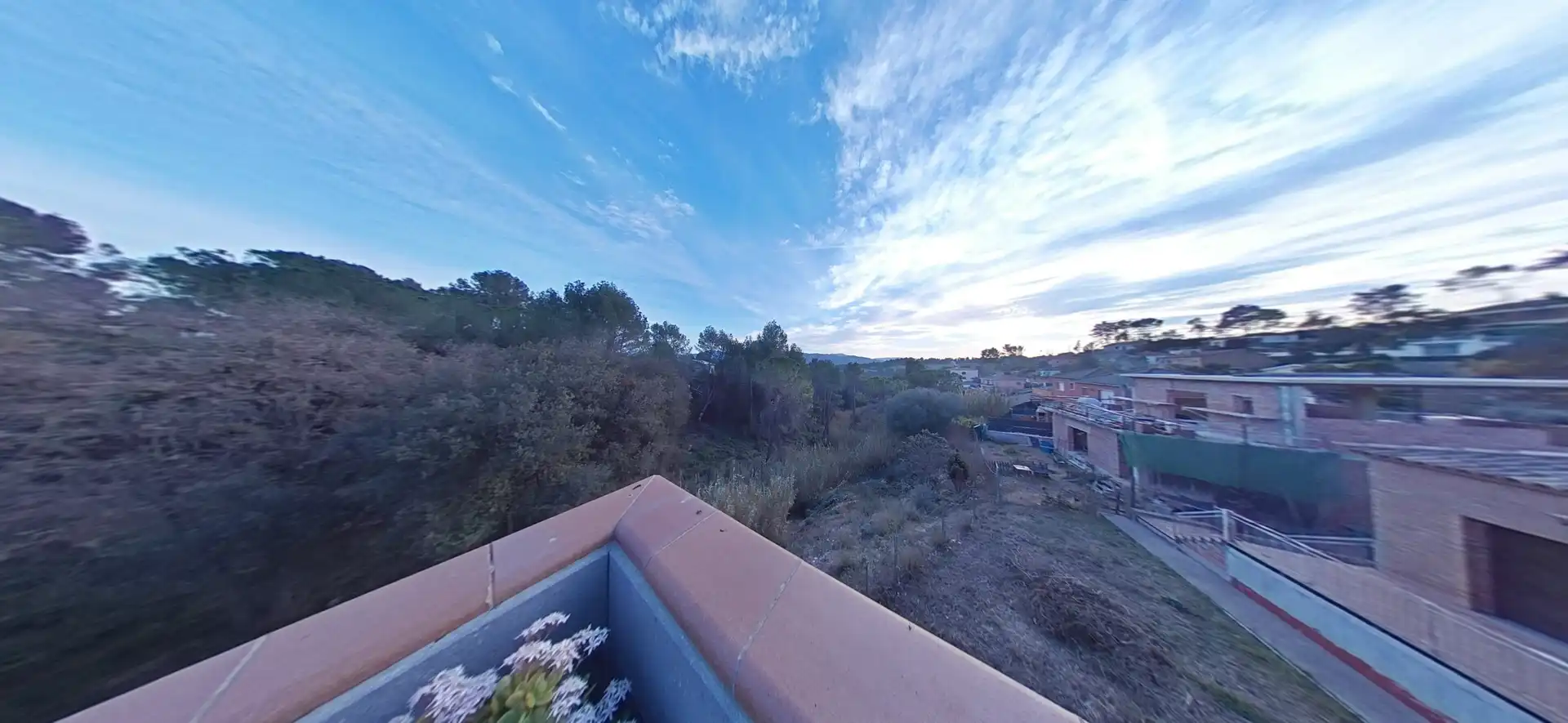 Vista exterior de Casa o chalet en venta en Sant Esteve Sesrovires con Aire acondicionado, Calefacción y Jardín privado