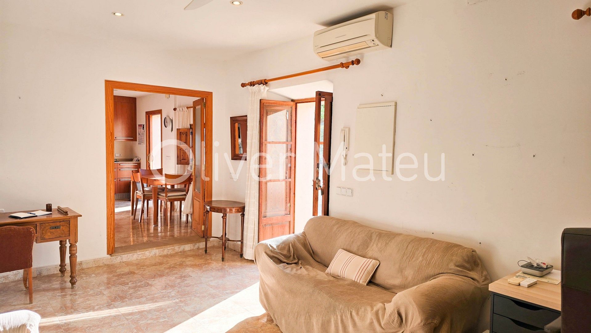 Sala d'estar de Casa o xalet en venda en  Palma de Mallorca amb Aire condicionat, Jardí privat i Terrassa