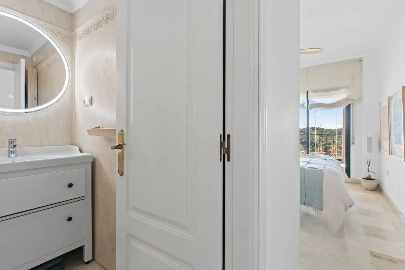 Baño de Apartamento en venta en Marbella con Aire acondicionado, Terraza y Trastero