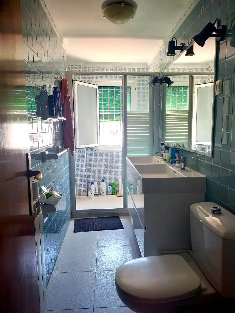 Baño de Piso de alquiler en Zaragoza con Calefacción, Amueblado y Horno