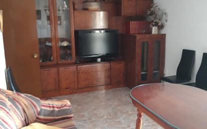 Living room of Flat for sale in  Jaén Capital  with Air Conditioner, Heating and Furnished