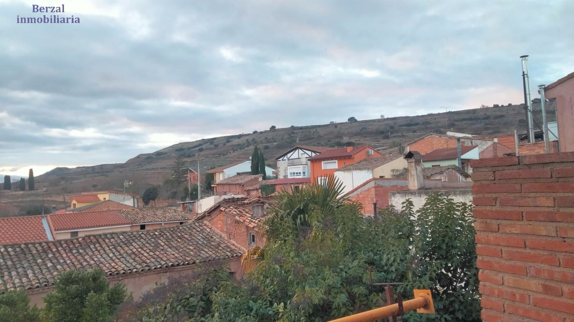 Exterior view of House or chalet for sale in Hormilleja  with Private garden and Storage room