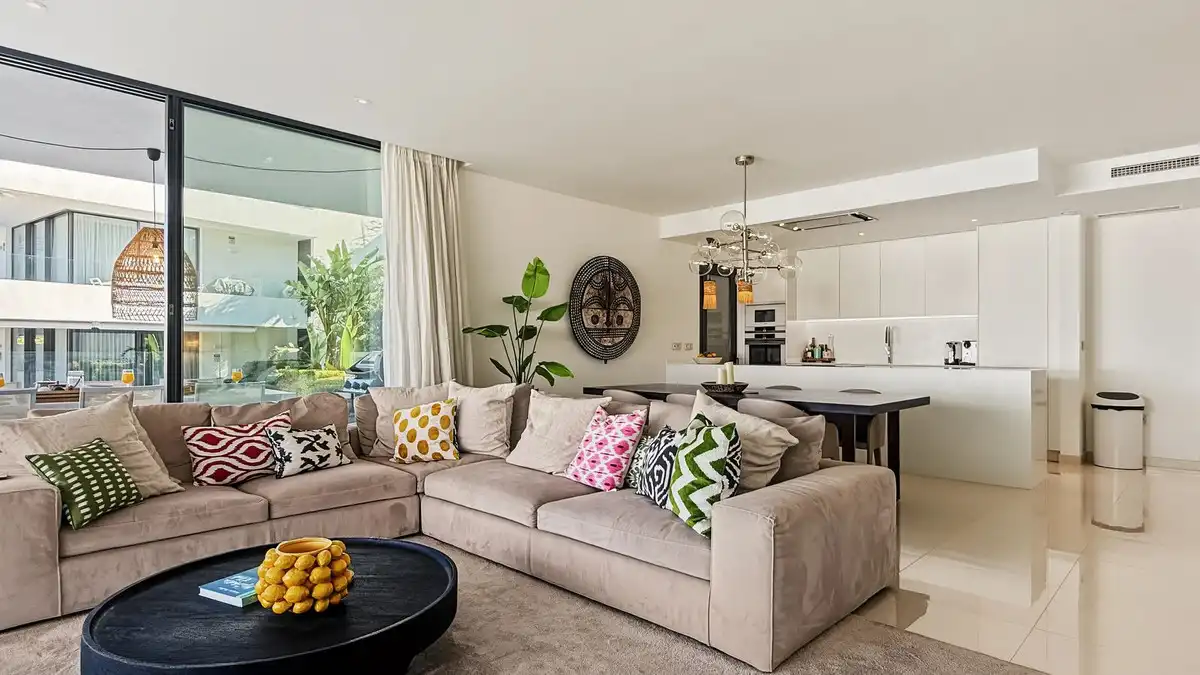 Wohnzimmer von Wohnungen zum Verkauf in Estepona mit Klimaanlage, Terrasse und Abstellraum