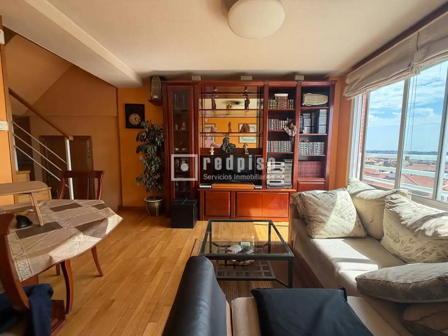 Sala d'estar de Àtic en venda en Latina